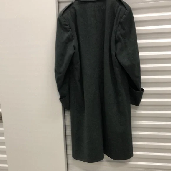 Vintage Men's Gray Military Overcoat - Picture 8 of 8
